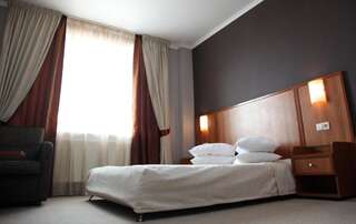 Отель Hotel Praha Ужгород Двухместный номер бизнес-класса с 1 кроватью-3